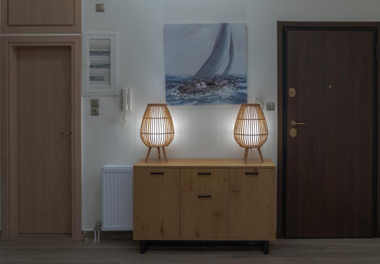 פיראוס Max Blue Apartment, A Stay Like No Other מראה חיצוני תמונה
