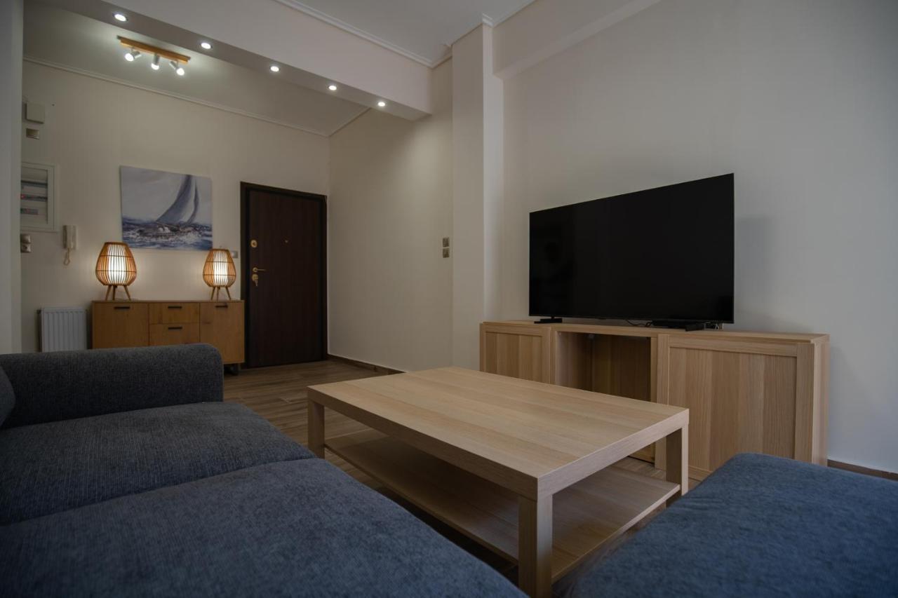 פיראוס Max Blue Apartment, A Stay Like No Other מראה חיצוני תמונה