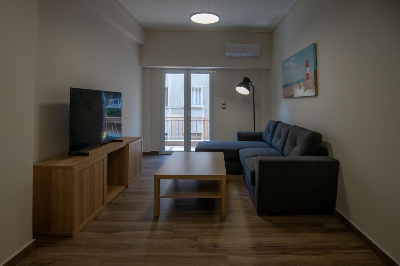 פיראוס Max Blue Apartment, A Stay Like No Other מראה חיצוני תמונה