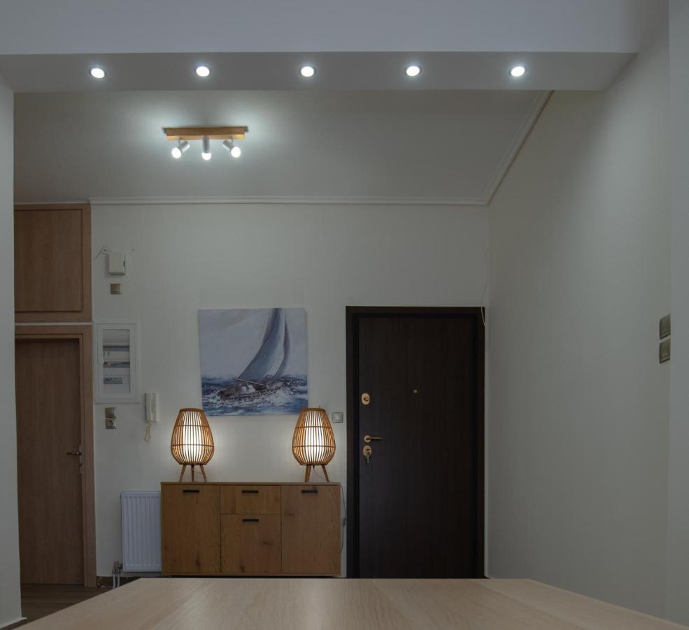 פיראוס Max Blue Apartment, A Stay Like No Other מראה חיצוני תמונה